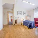 Western Premier Stokkum 4*
