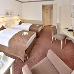 Western Premier Stokkum 4* Hanau