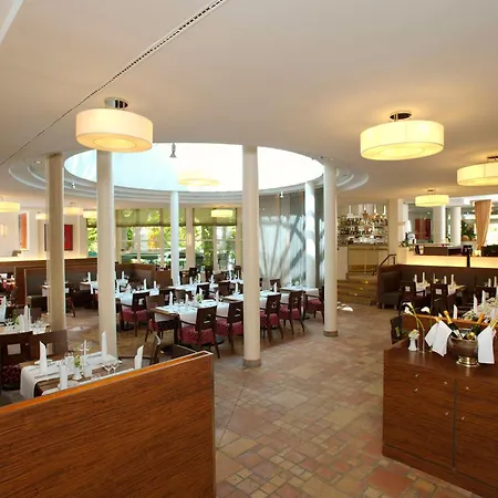 Western Premier Stokkum 4*