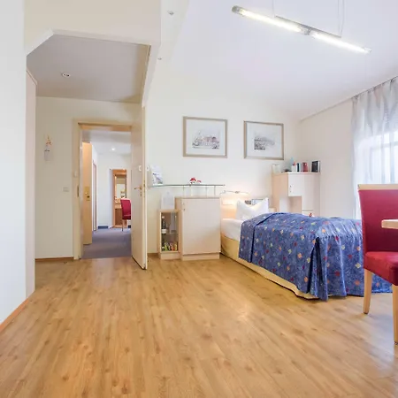 Western Premier Stokkum 4*