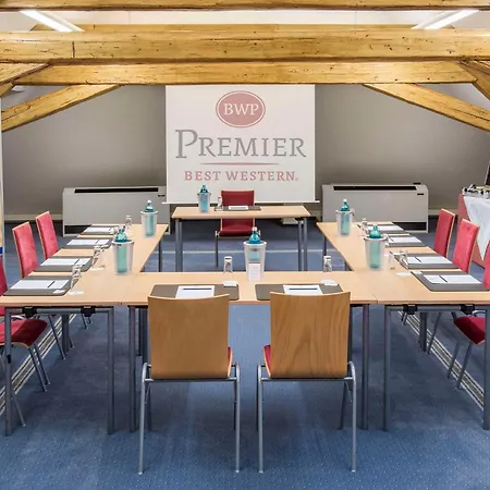 Western Premier Stokkum 4*