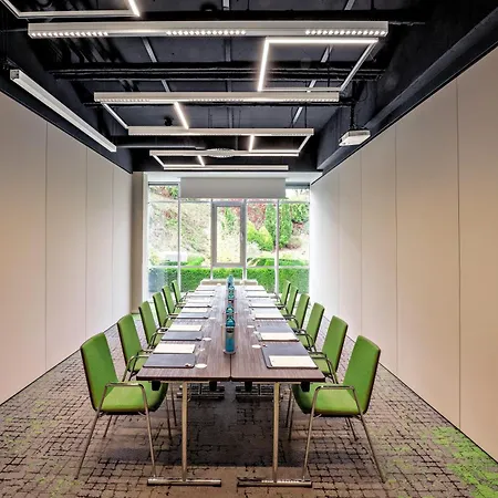 Western Premier Stokkum