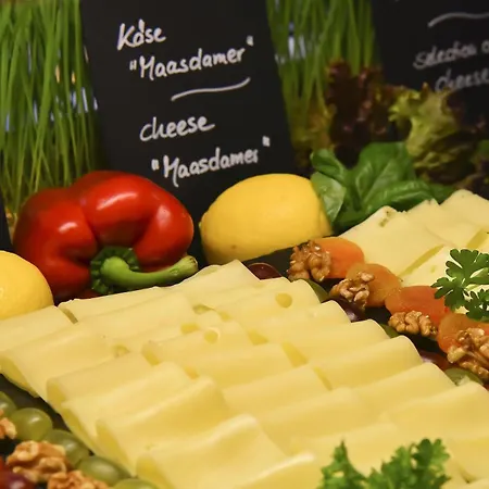 Hotel Western Premier Stokkum 4*